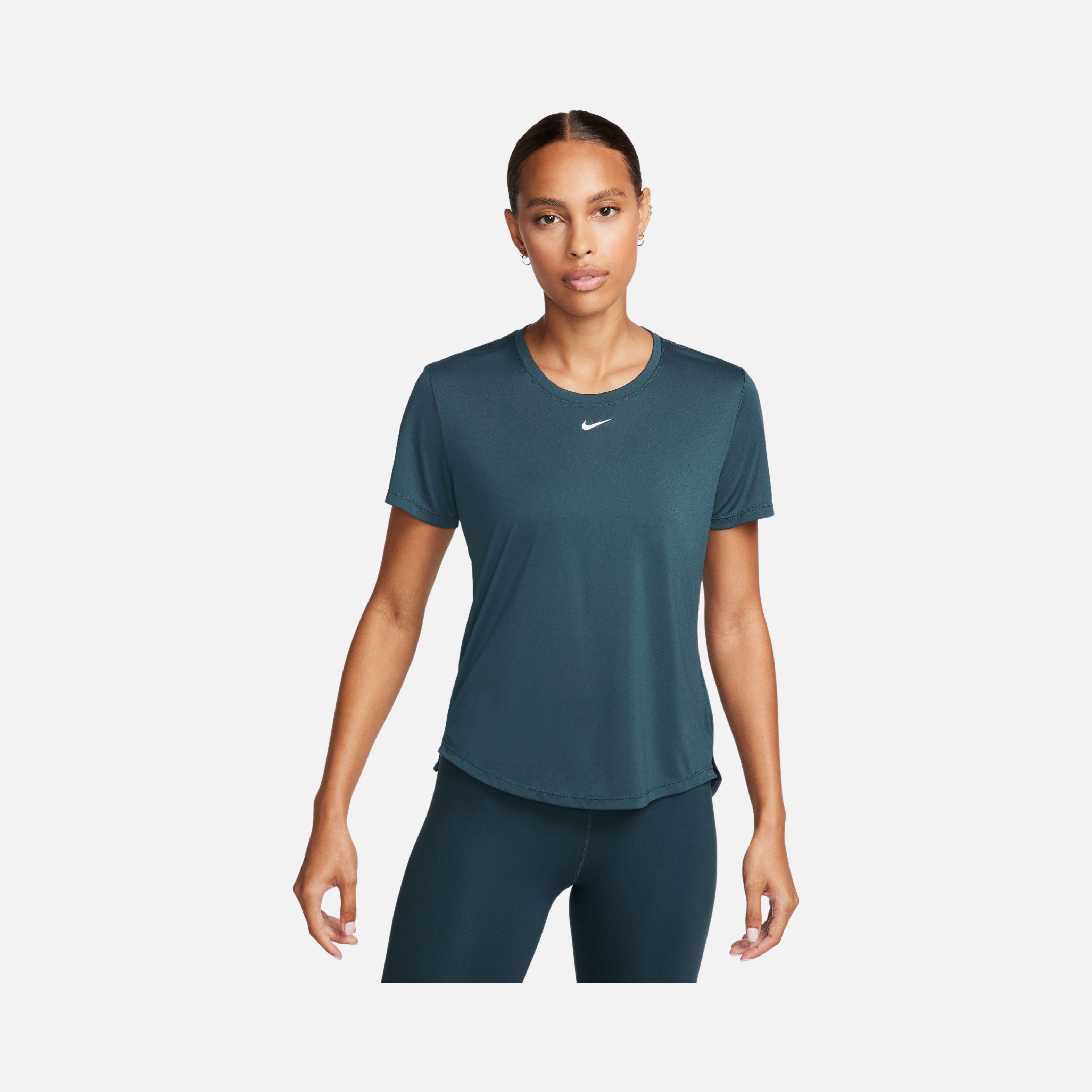Nike Dri-Fit One Standard-Fit Short Sleeve Kadın Tişört