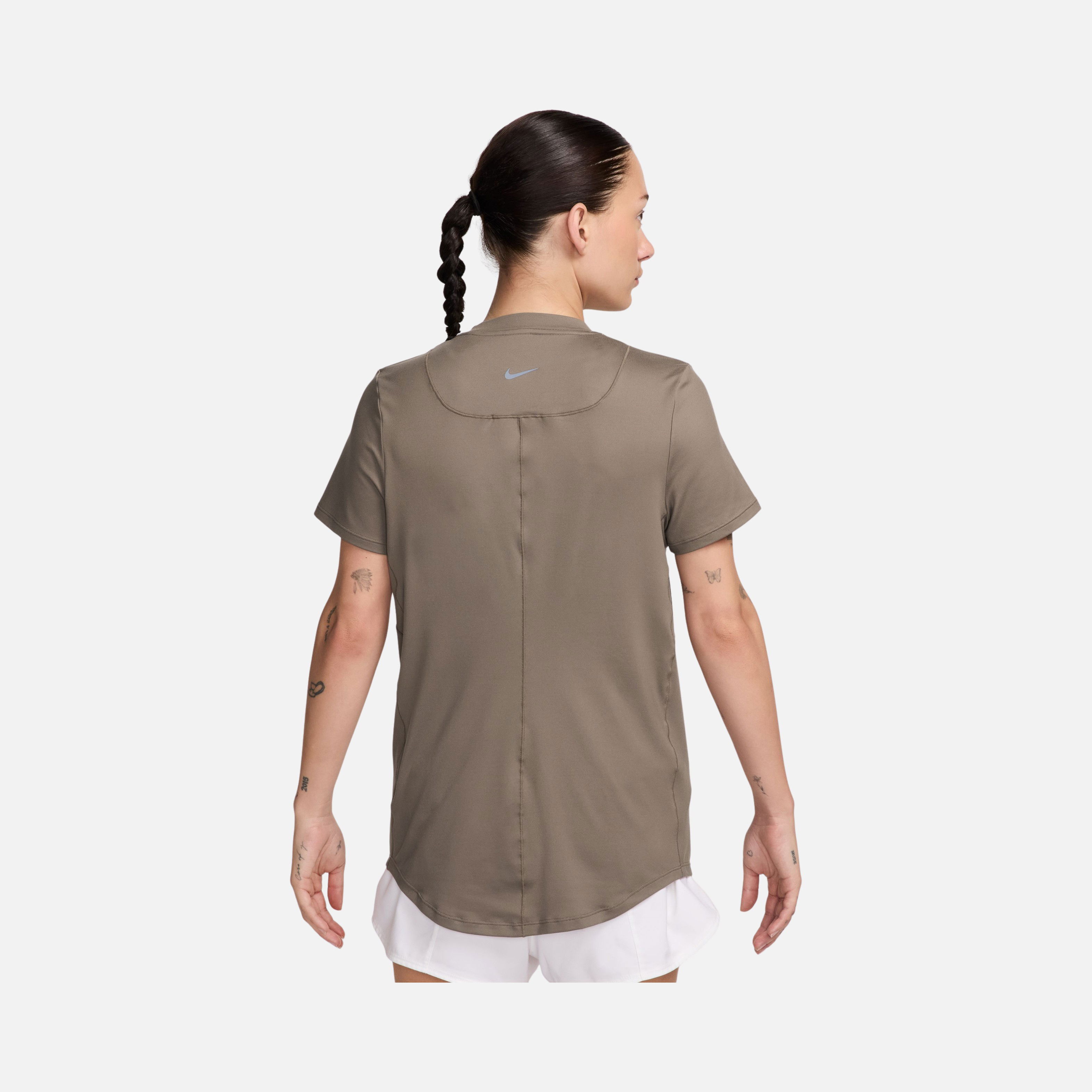 Nike One Dri-Fit Slim-Fit Training Short-Sleeve (Maternity) Kadın Tişört