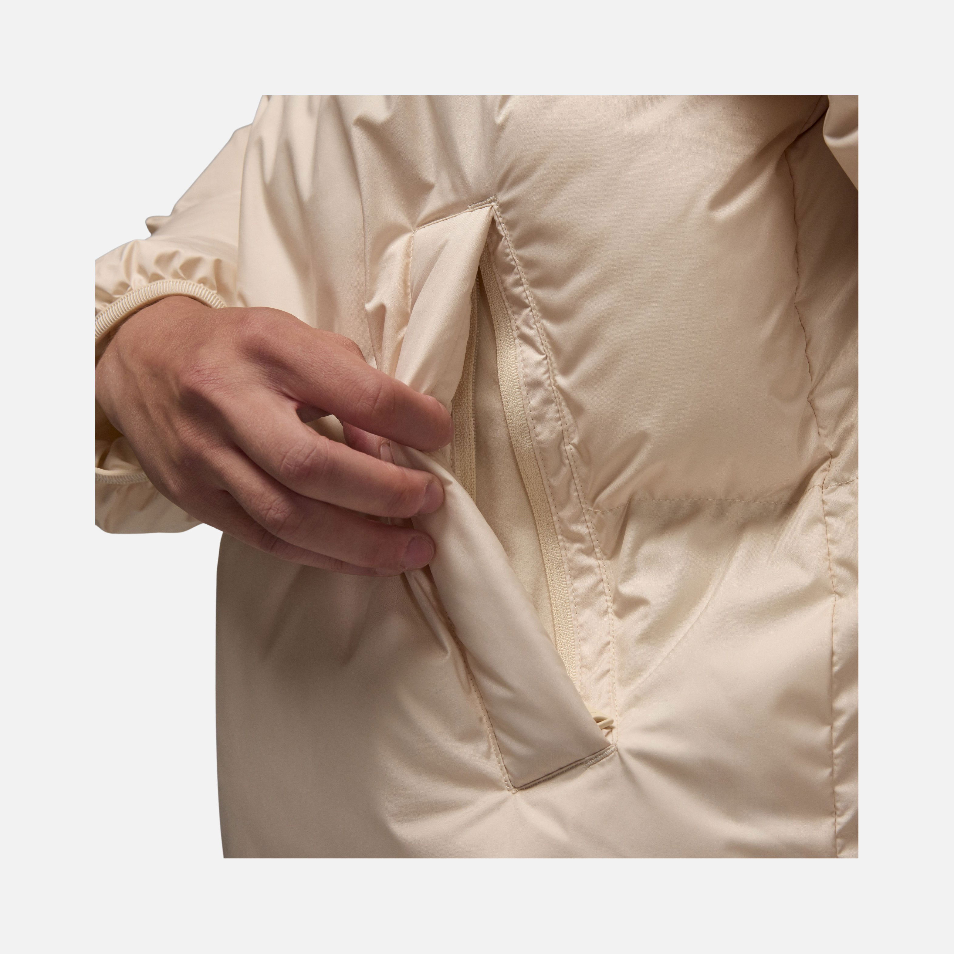 Nike Jordan Puffer Woven Fabric Synthetic Insulation Full-Zip Kadın Mont