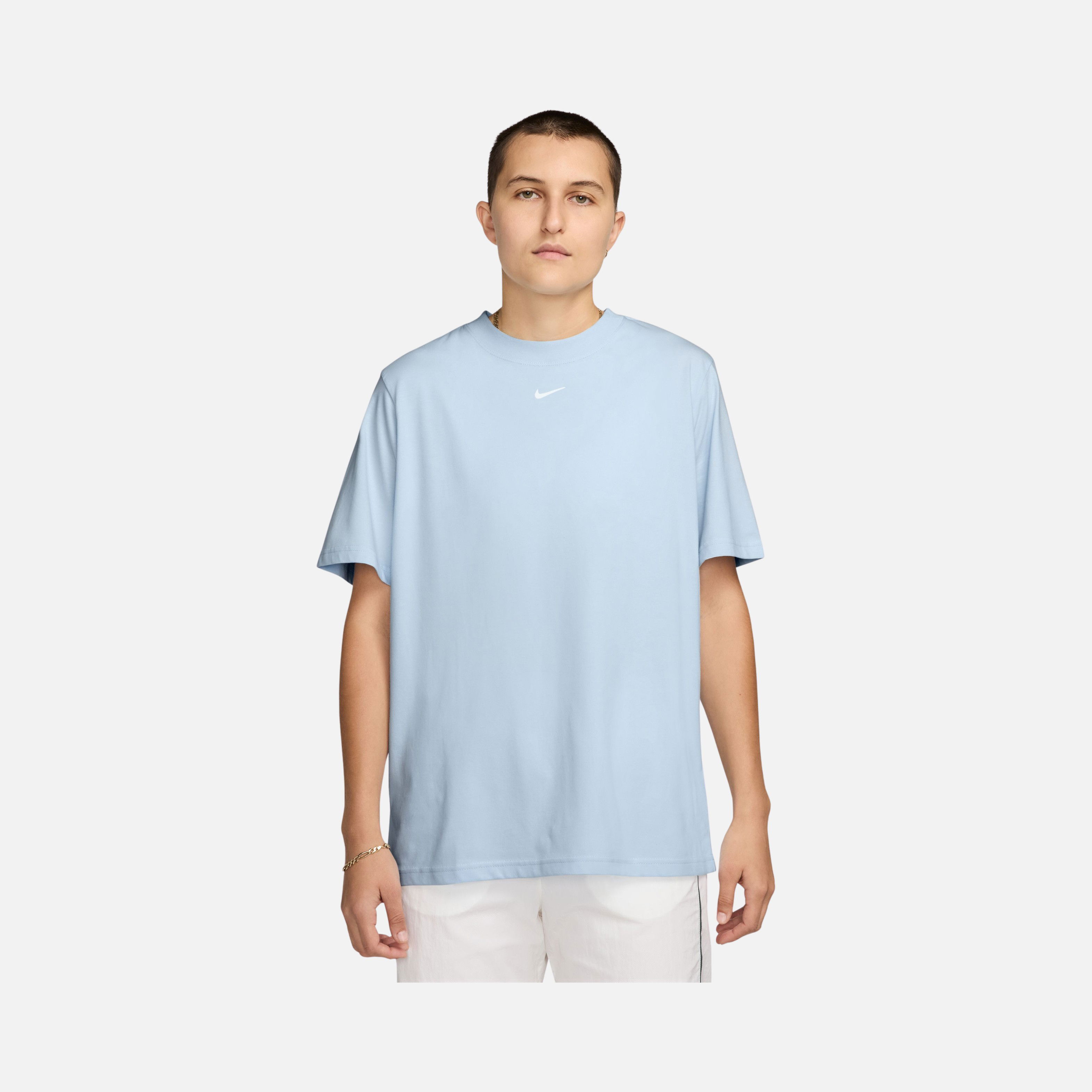 Nike Sportswear Essential Loose Fit Short-Sleeve Kadın Tişört