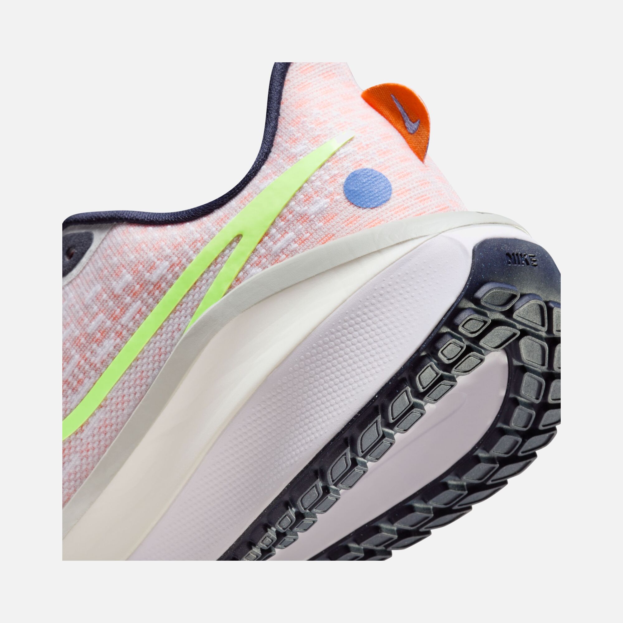 Nike Vomero 17 Road Running Kadın Spor Ayakkabı