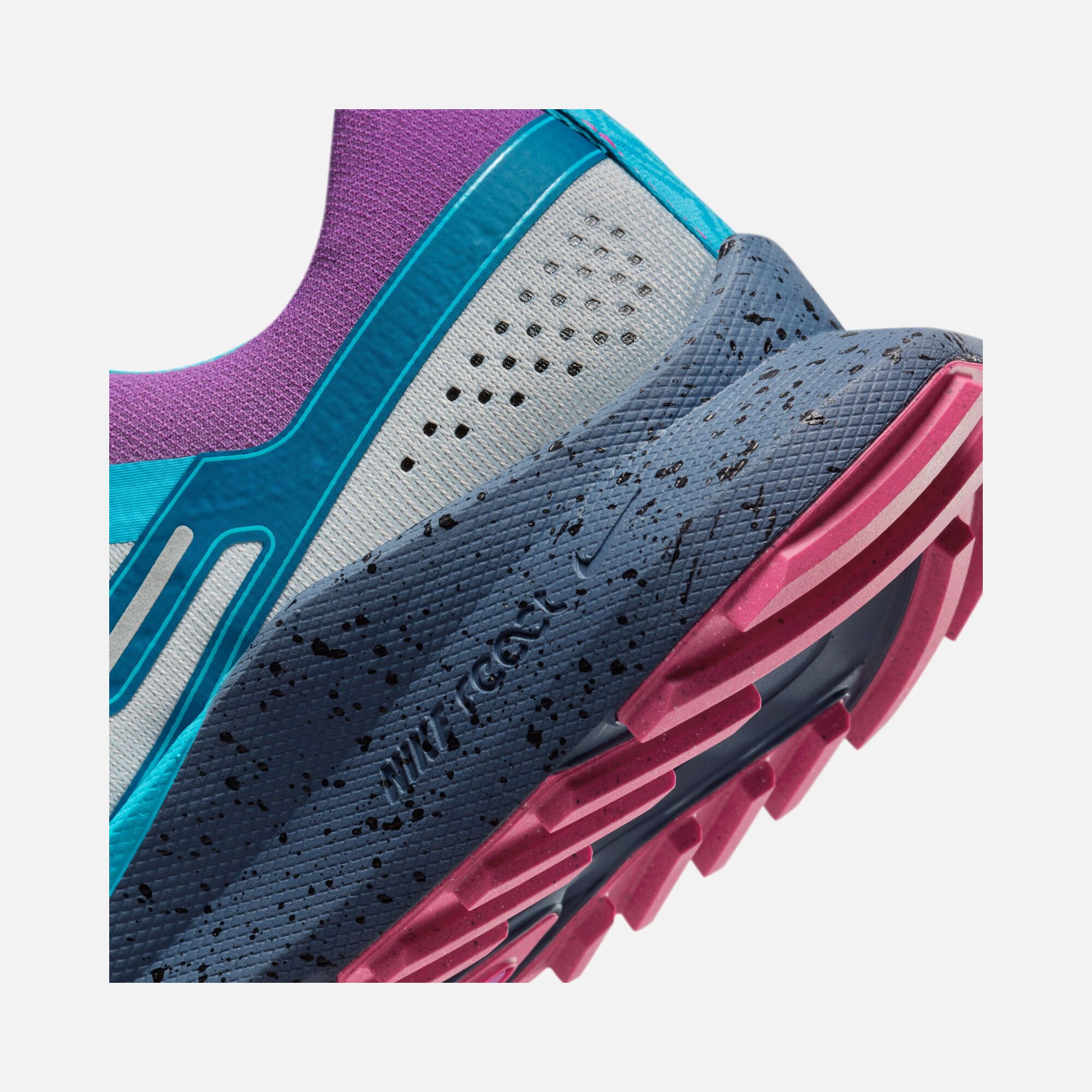 Nike React Pegasus Trail 4 SE Trail-Running Kadın Spor Ayakkabı