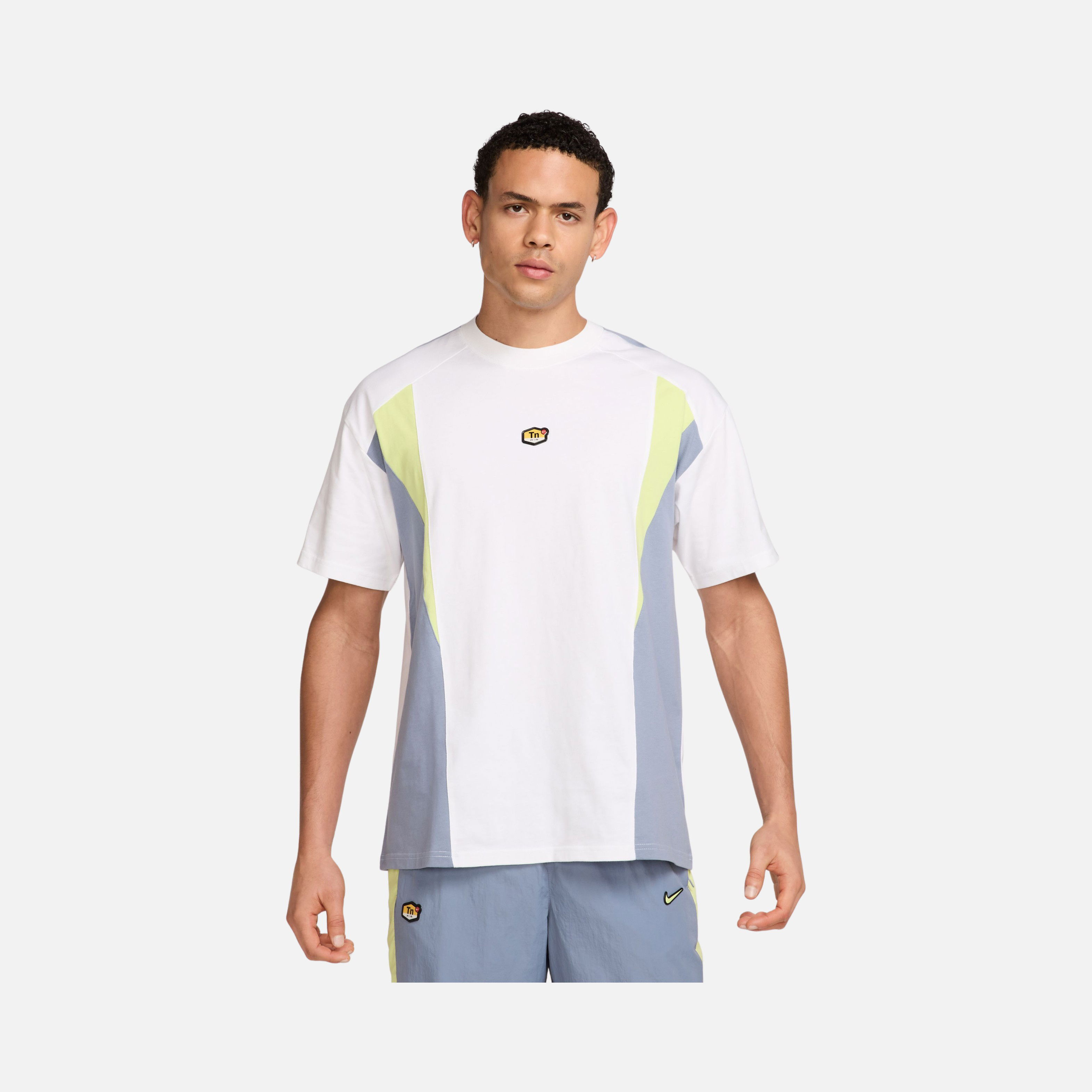 Nike Sportswear Tuned Air Graphic Loose Cut Color Blocked Short-Sleeve Erkek Tişört