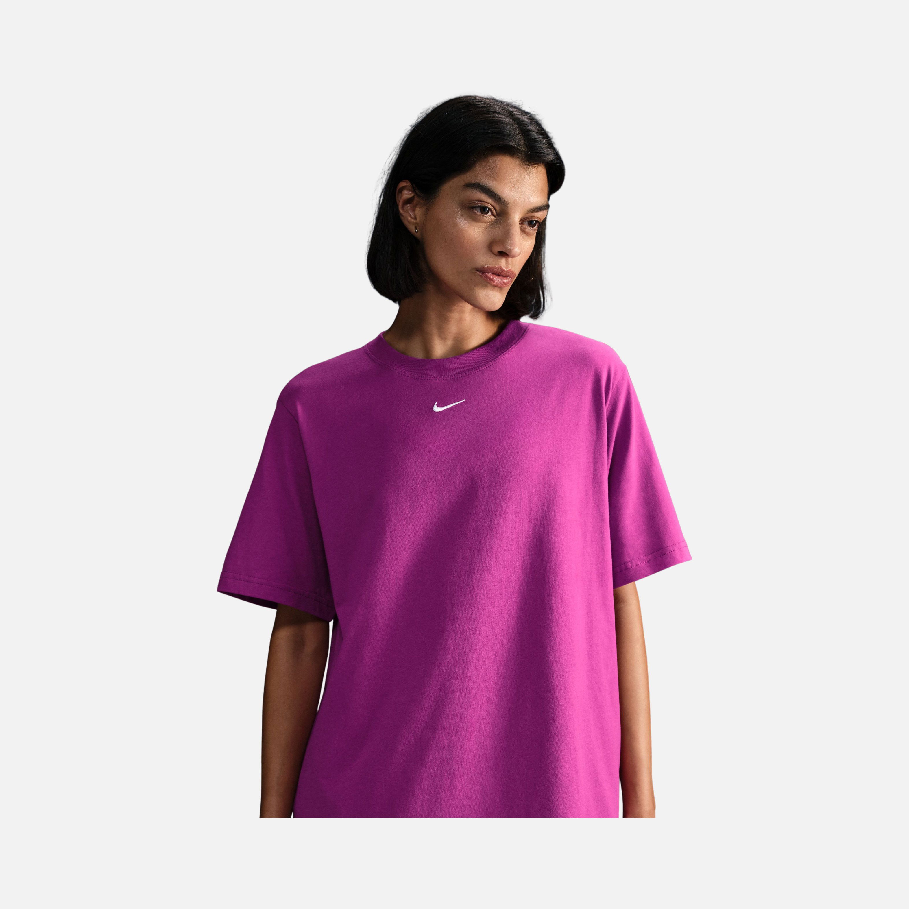 Nike Sportswear Essential Loose Fit Short-Sleeve Kadın Tişört