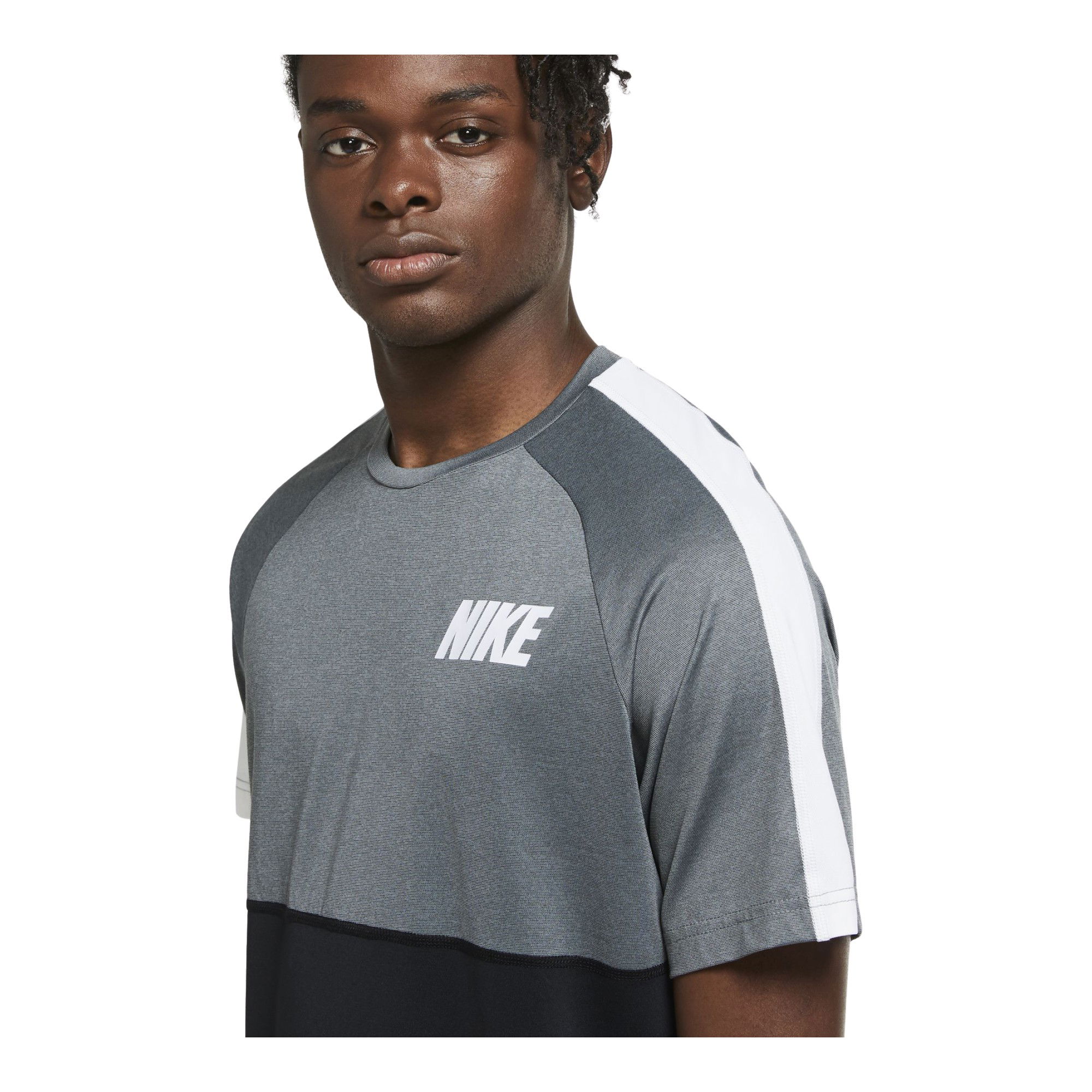 Nike Dri-Fit Training Short-Sleeve Erkek Tişört