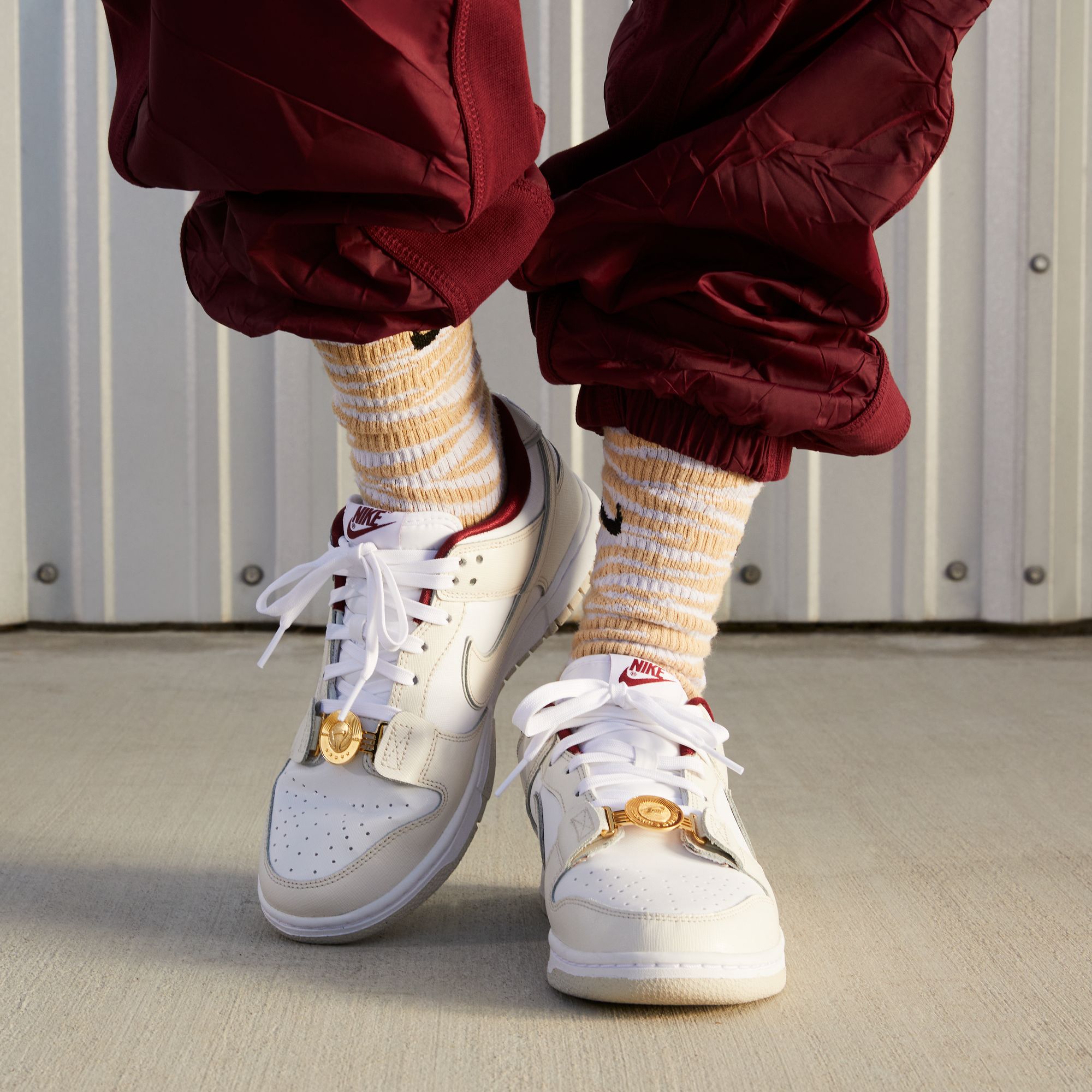 Nike Dunk Low SE ''Just Do It MMXXIII'' Kadın Spor Ayakkabı