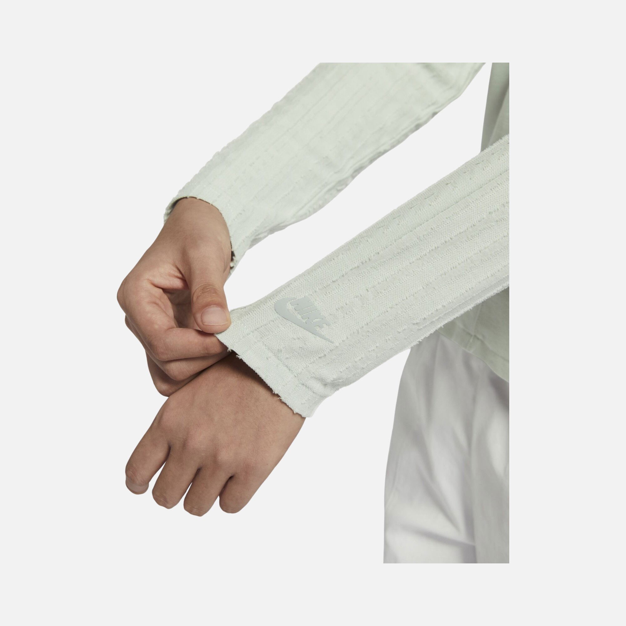 Nike Sportswear Dri-Fit ADV Tech Pack Long-Sleeve Kadın Tişört