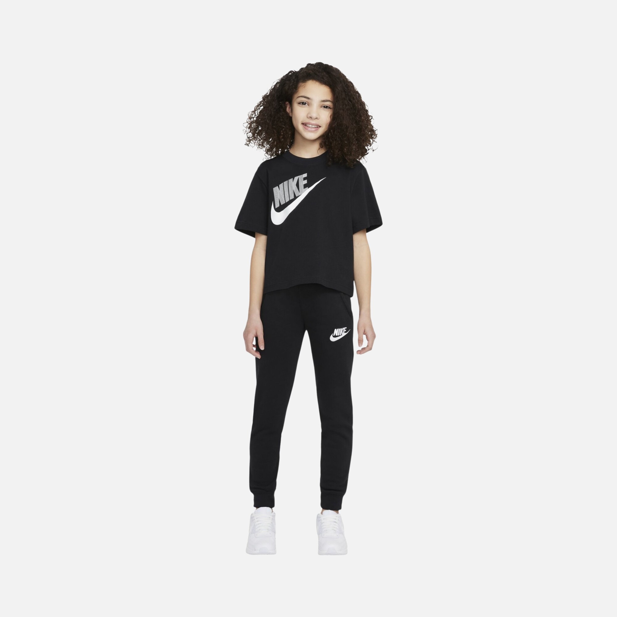 Nike Sportswear Essential Boxy Dance Short-Sleeve (Girls') Çocuk Tişört