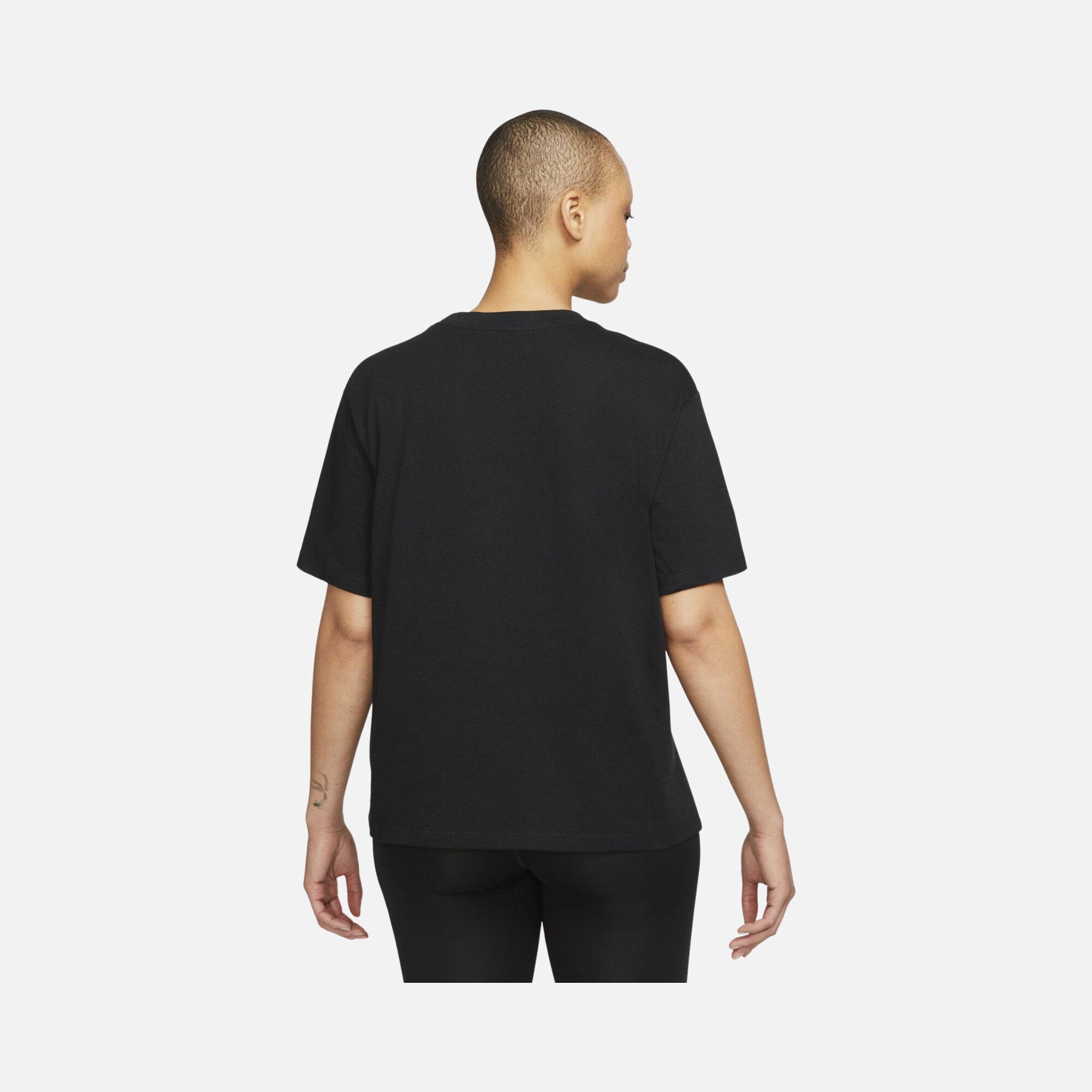 Nike Jordan Essentials Core 22 Short-Sleeve Kadın Tişört