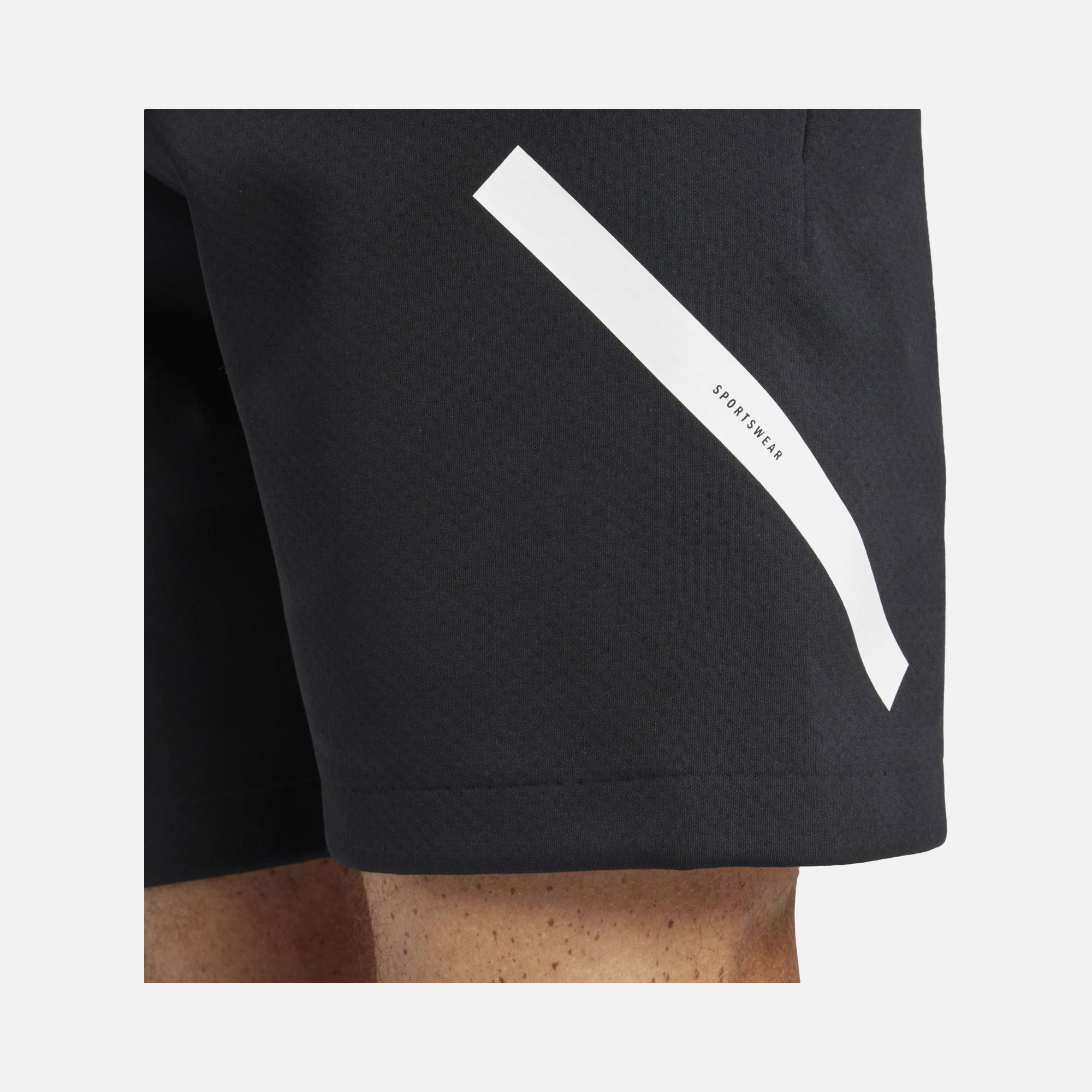 adidas Z.N.E. Sportswear Regular-Fit Mid-Rise Erkek Şort