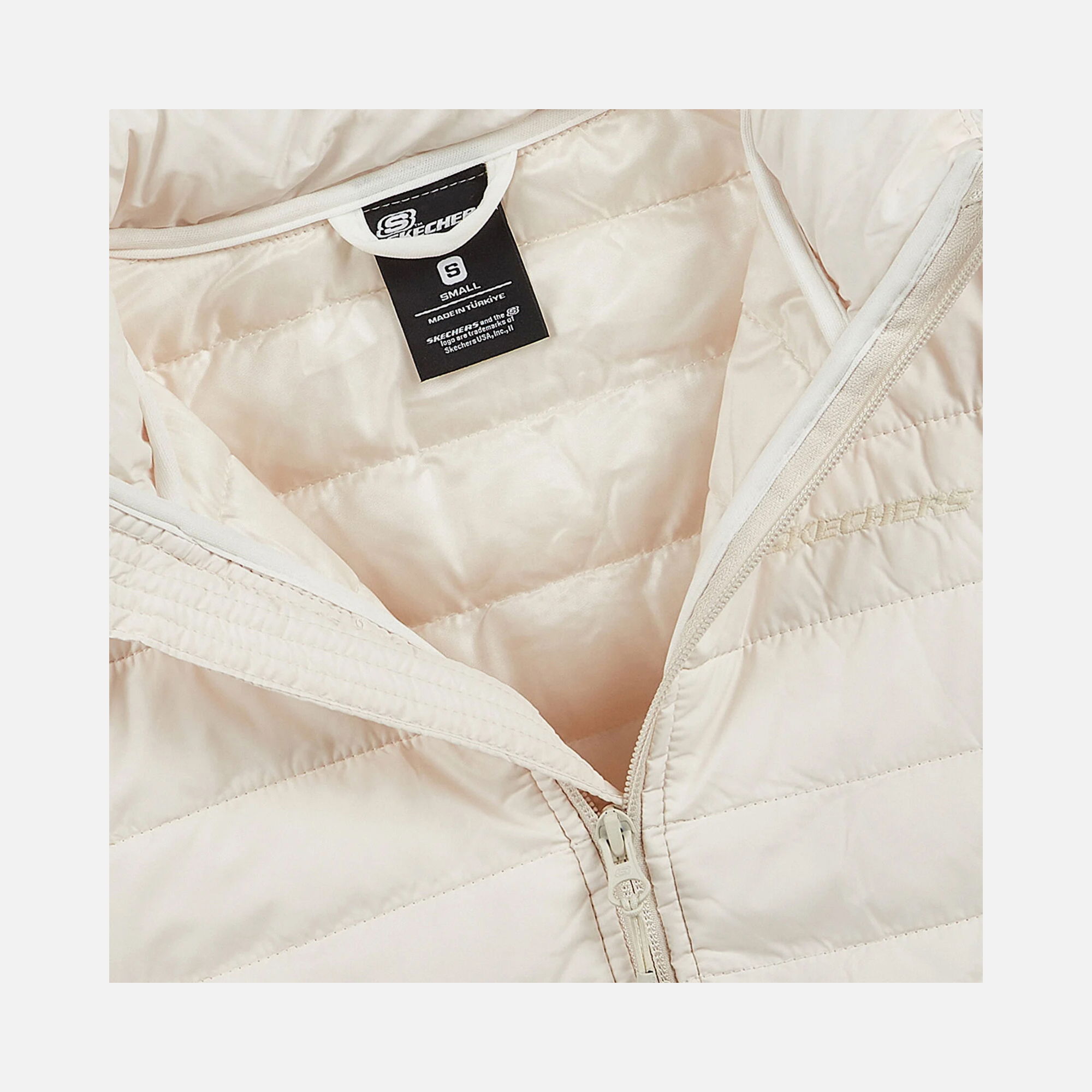 Skechers Turtle Neck Essential Full-Zip Kadın Ceket