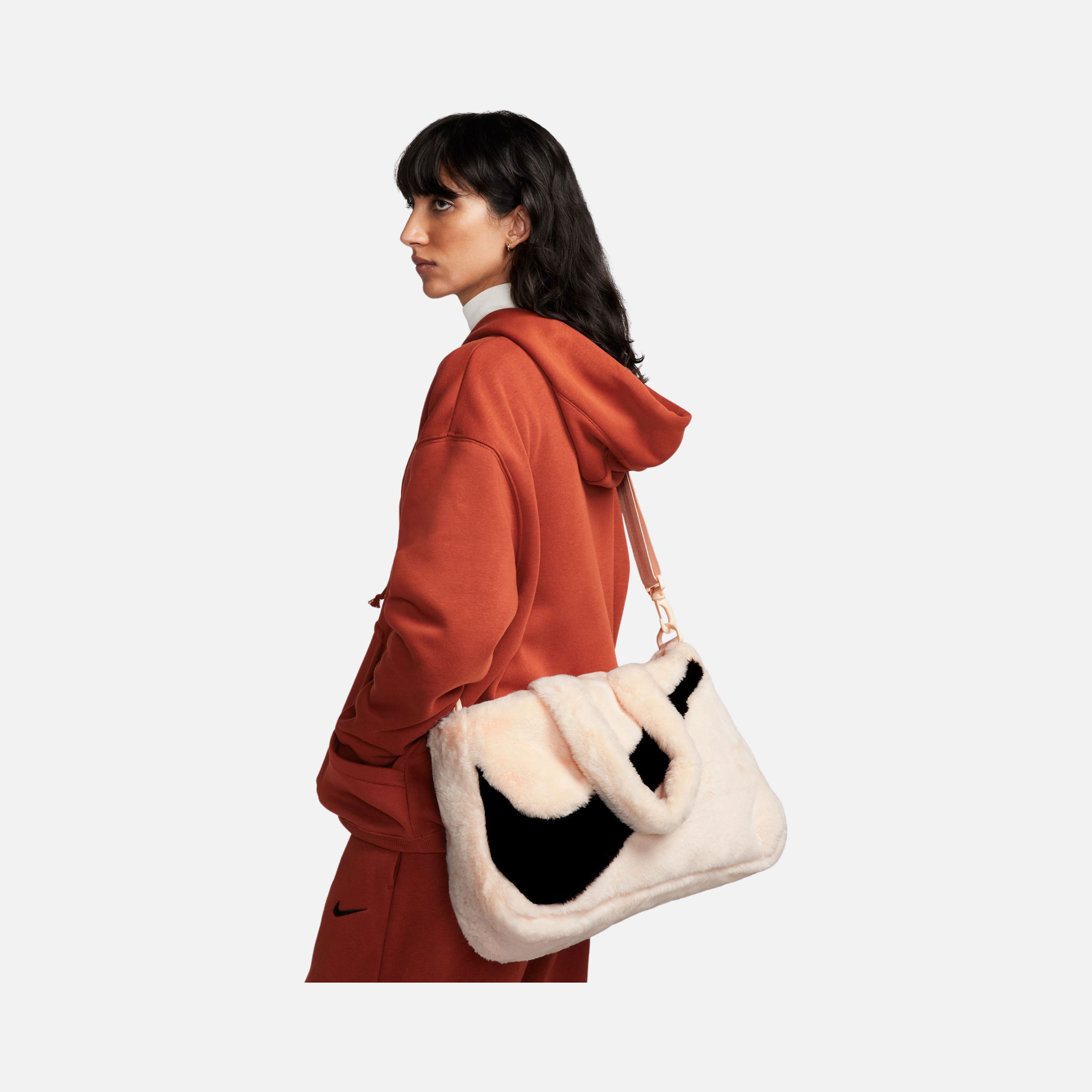 Nike Sportswear Faux Fur (10 L) Kadın El Çantası