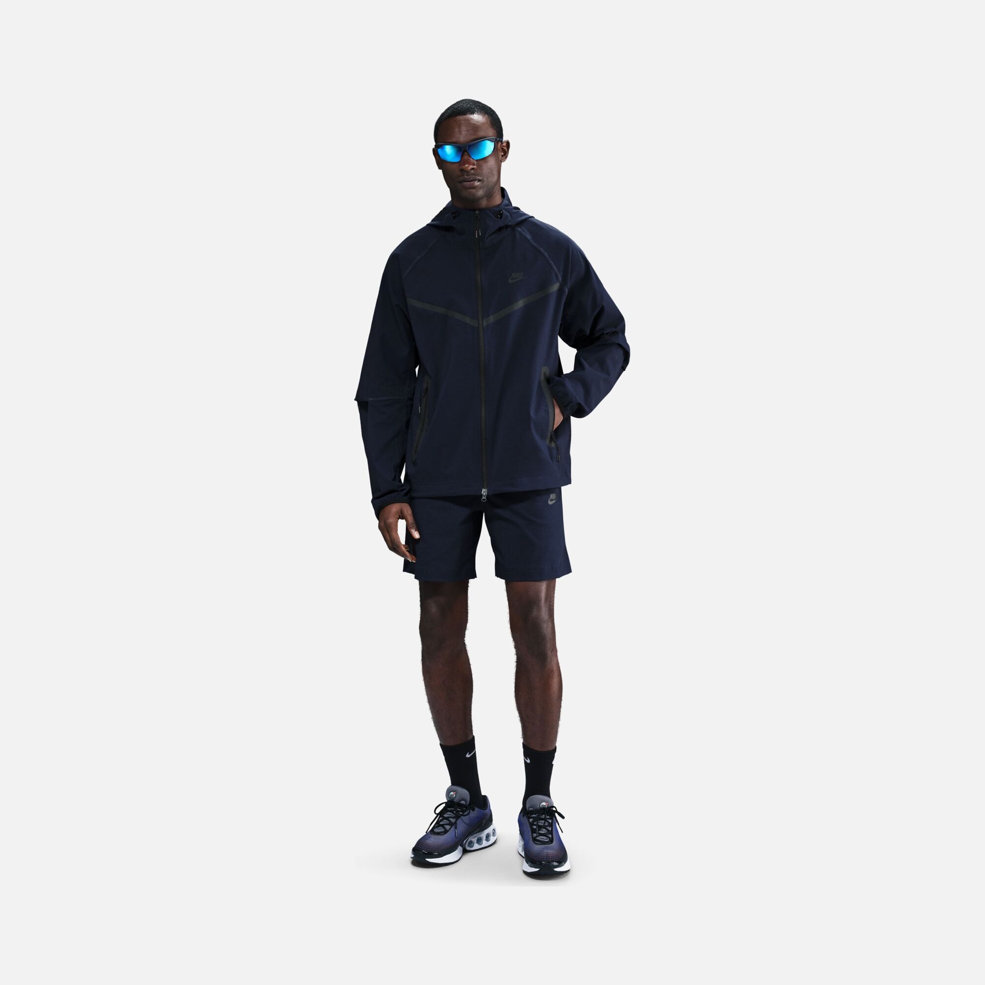 Nike Tech Woven Windrunner Full-Zip Hooded Erkek Ceket