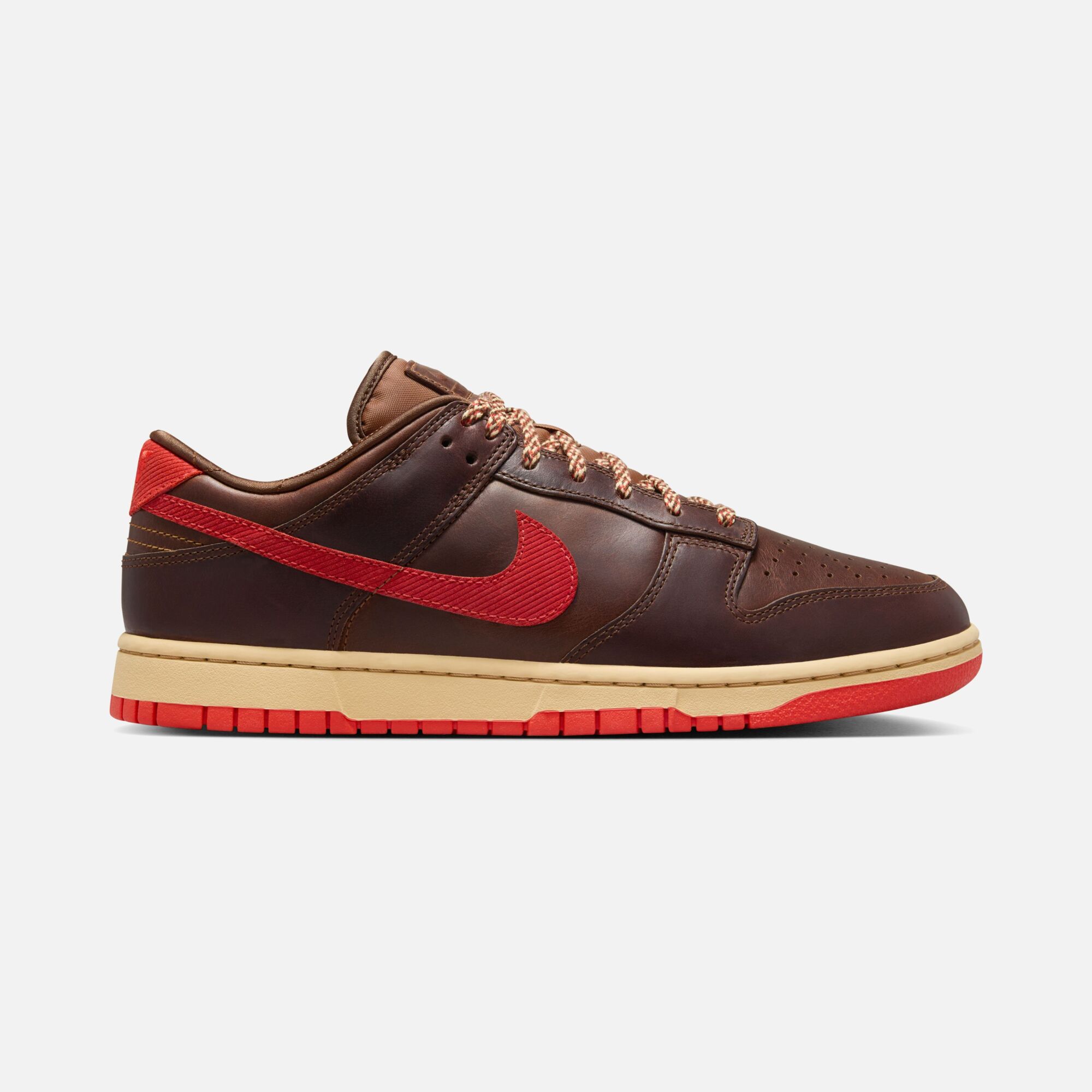 Nike Dunk Low Retro ''Velvet Swoosh Details'' Erkek Spor Ayakkabı