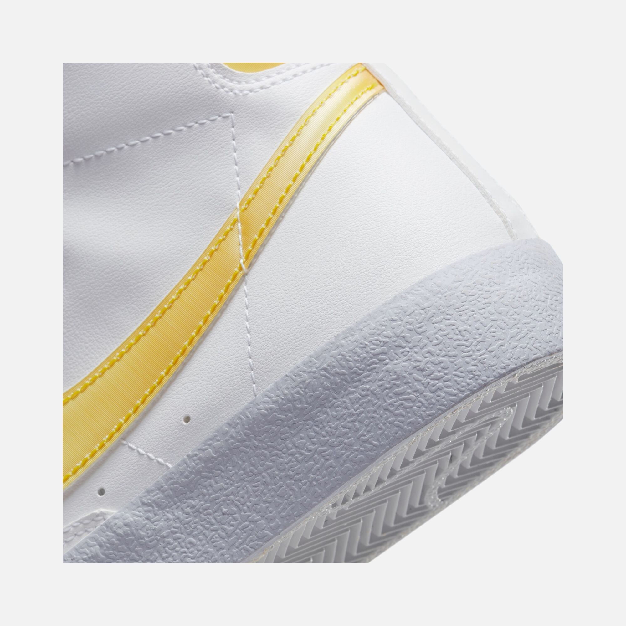 Nike Blazer Mid Next Nature KWE (GS) Spor Ayakkabı