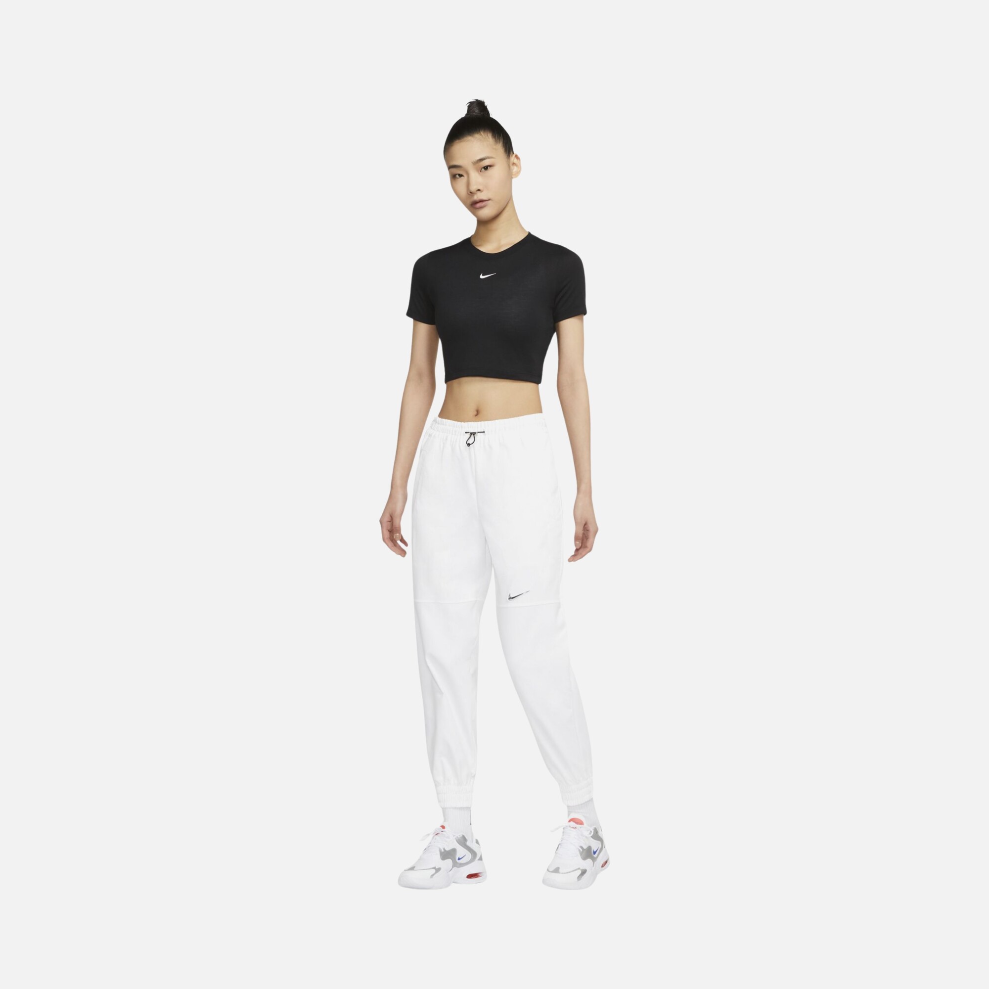 Nike Sportswear Essential Slim Crop-Top Kadın Tişört