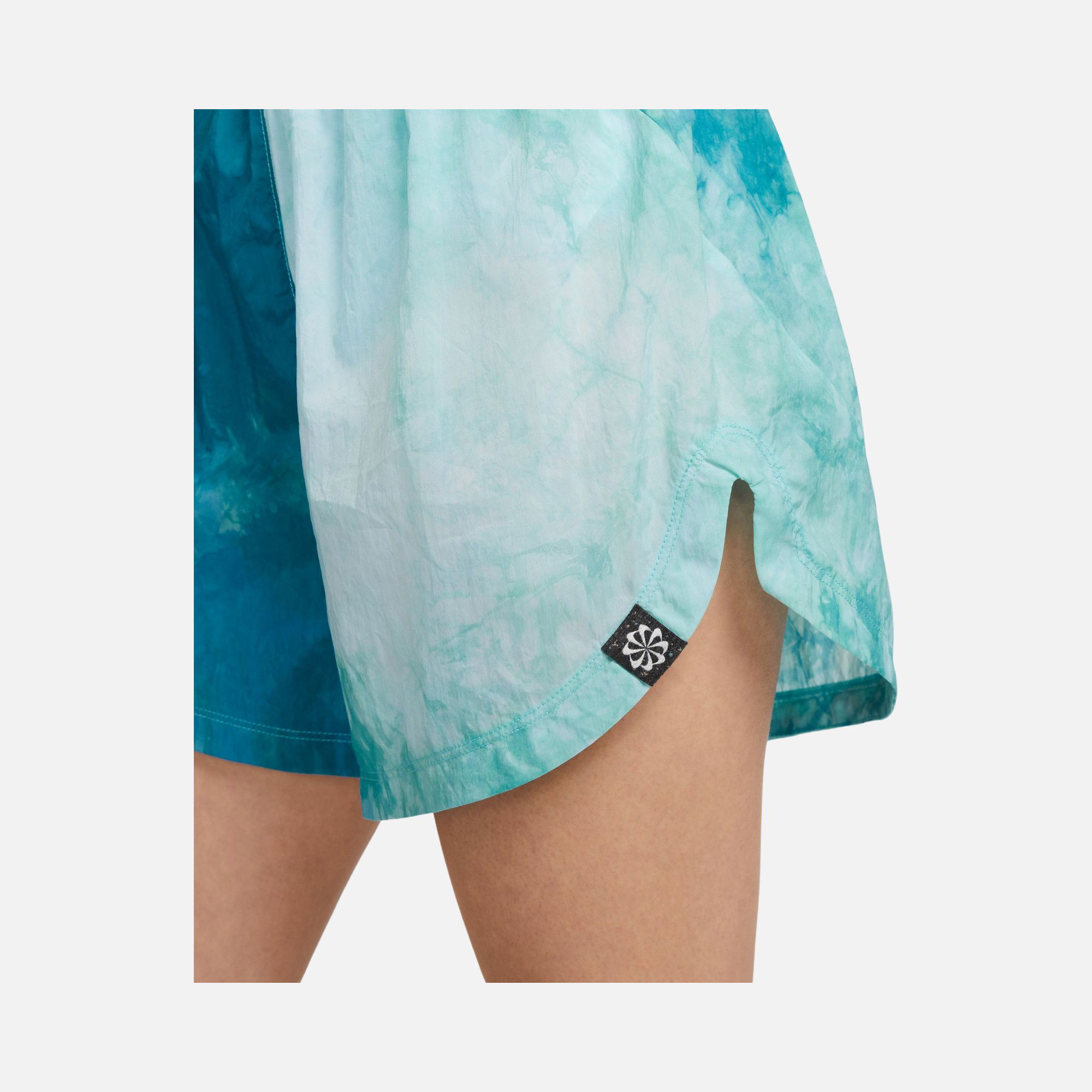 Nike Dri-Fit Repel Mid-Rise 3" Brief-Lined Trail Running Kadın Şort