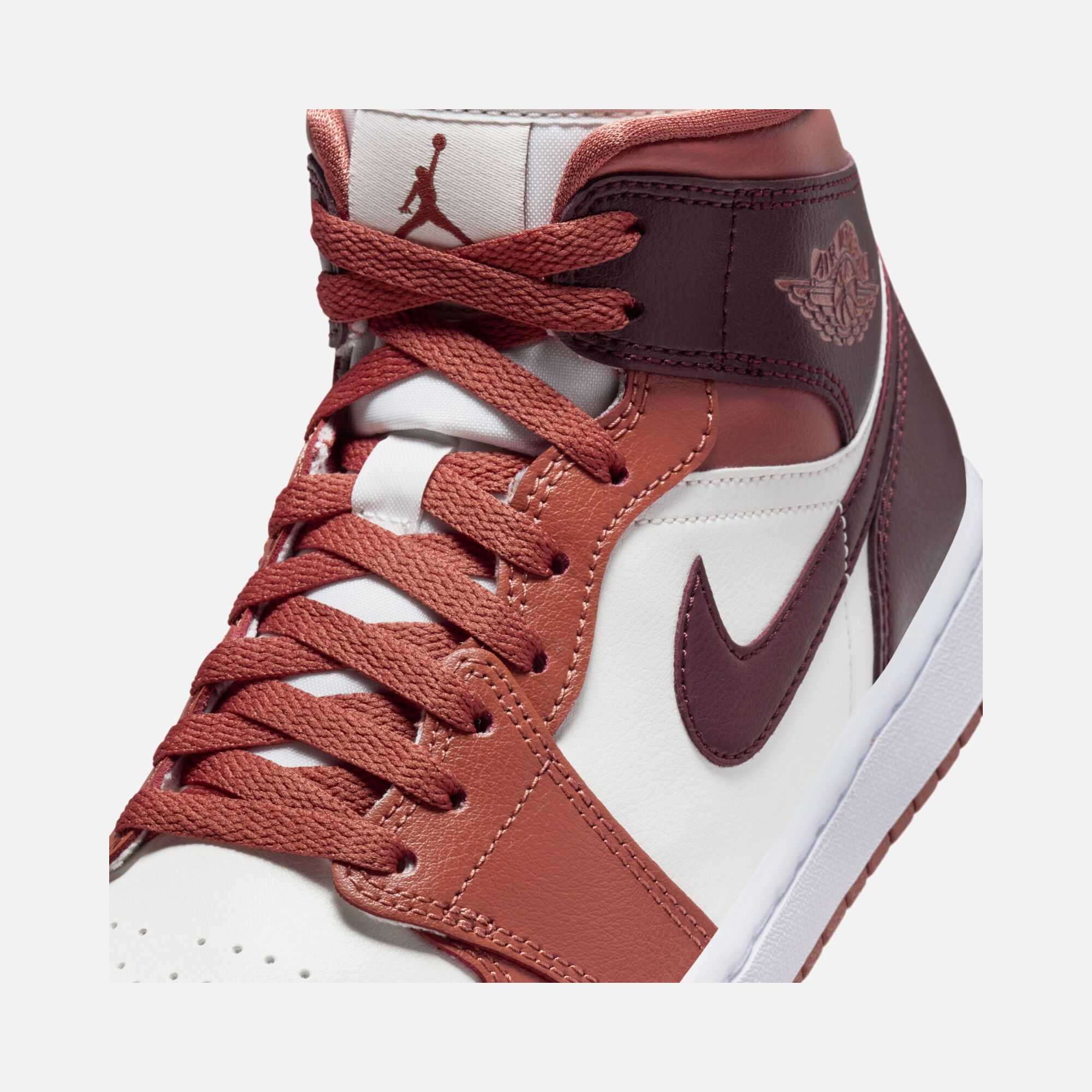 Nike Air Jordan 1 Mid Kadın Spor Ayakkabı