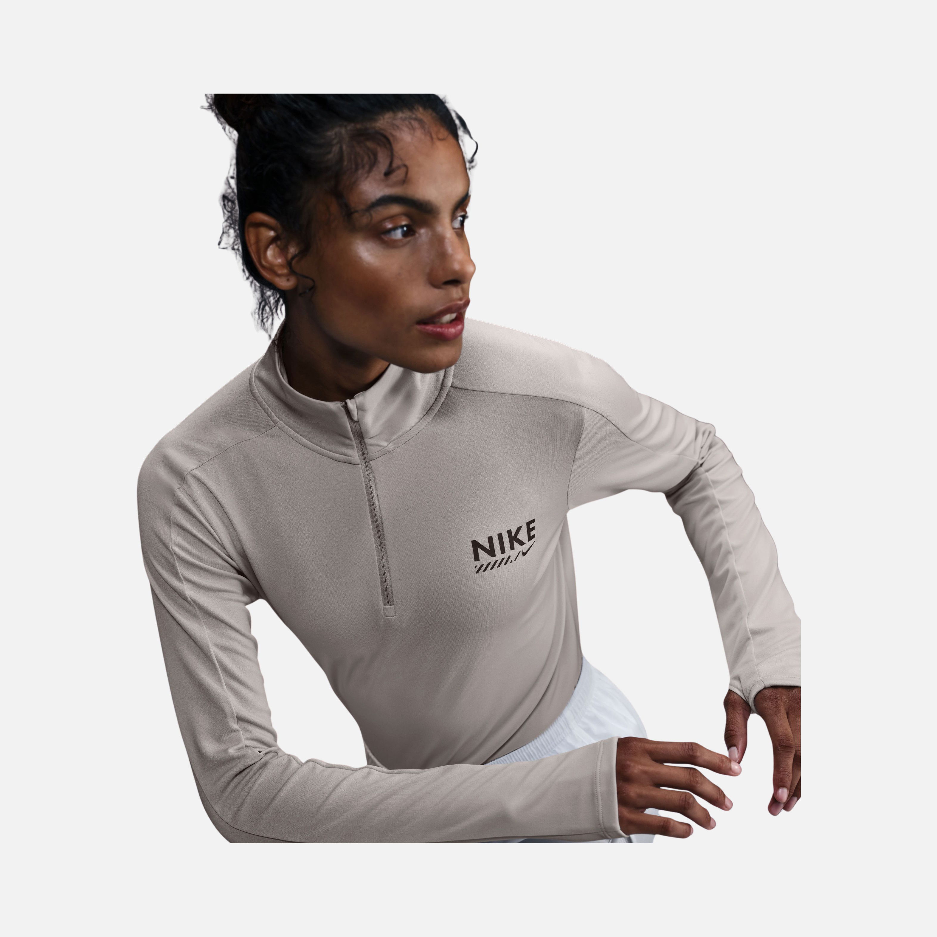 Nike Pacer Dri-Fit Half-Zip Running Long-Sleeve Kadın Tişört