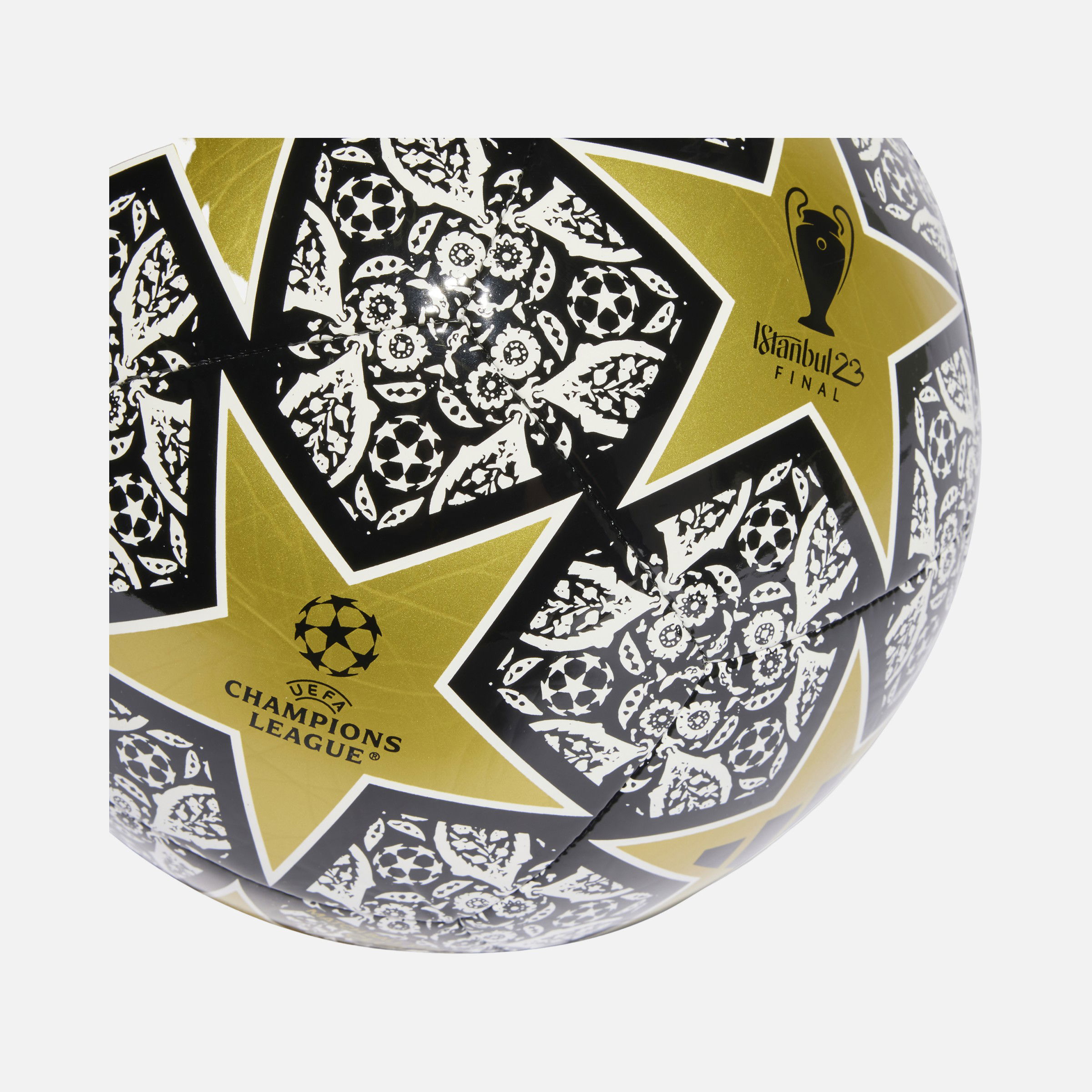 adidas Ucl Club İstanbul No:5 Futbol Topu
