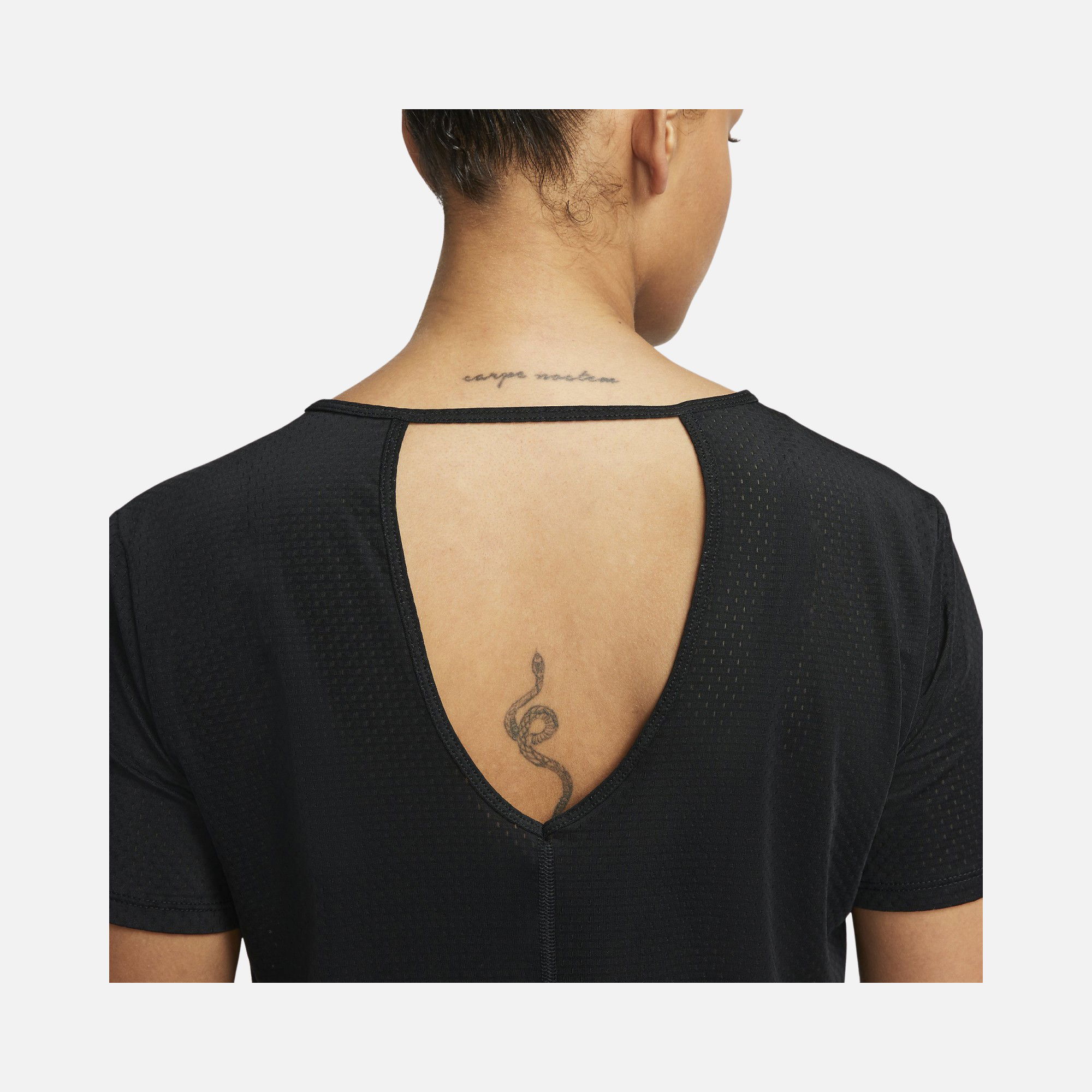 Nike Dri-Fit One Breathe Training Short-Sleeve Kadın Tişört