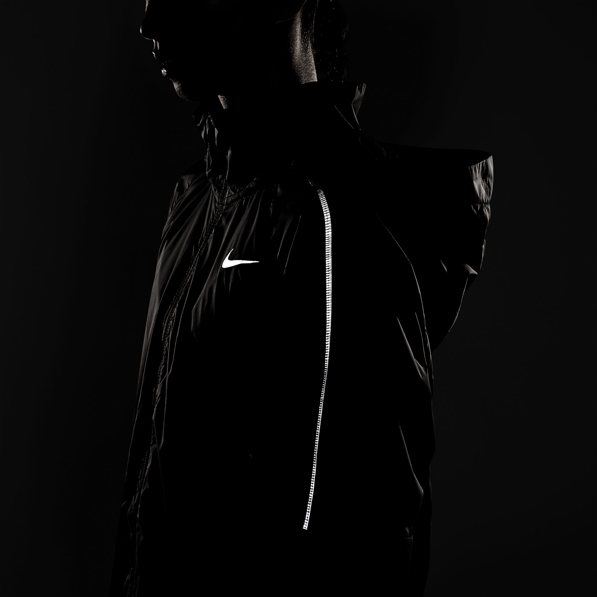 Nike Shield Running Full-Zip Hoodie Kadın Ceket