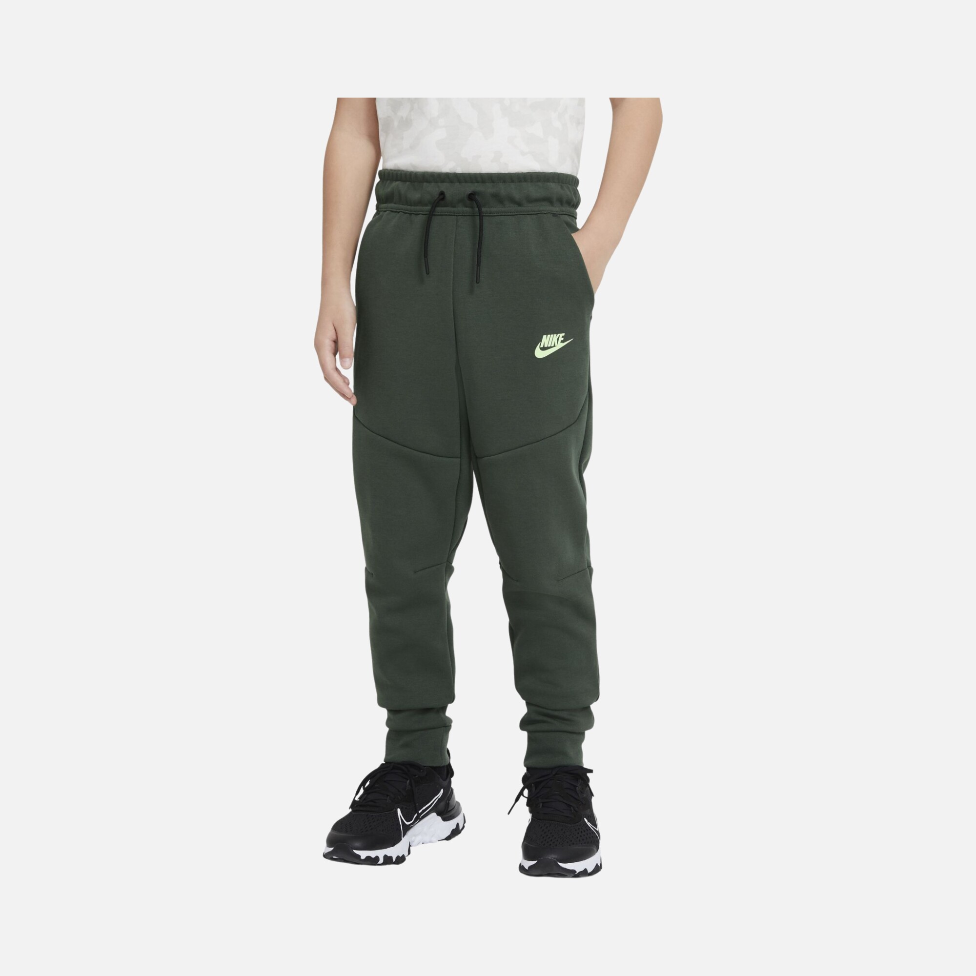 Nike Sportswear Tech Fleece Trousers (Boys') Çocuk Eşofman Altı