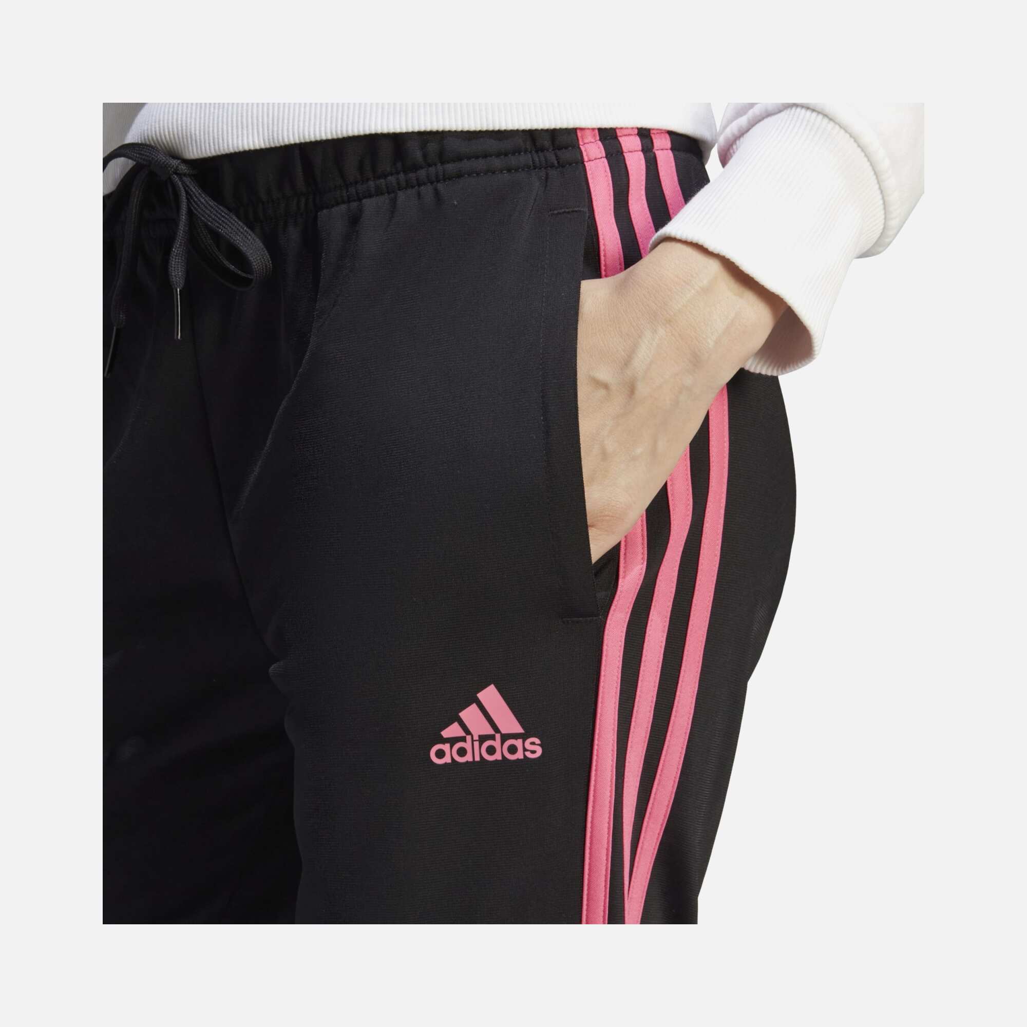 adidas Primegreen Essentials Warm-Up Slim Tapered 3-Stripes Kadın Eşofman Altı